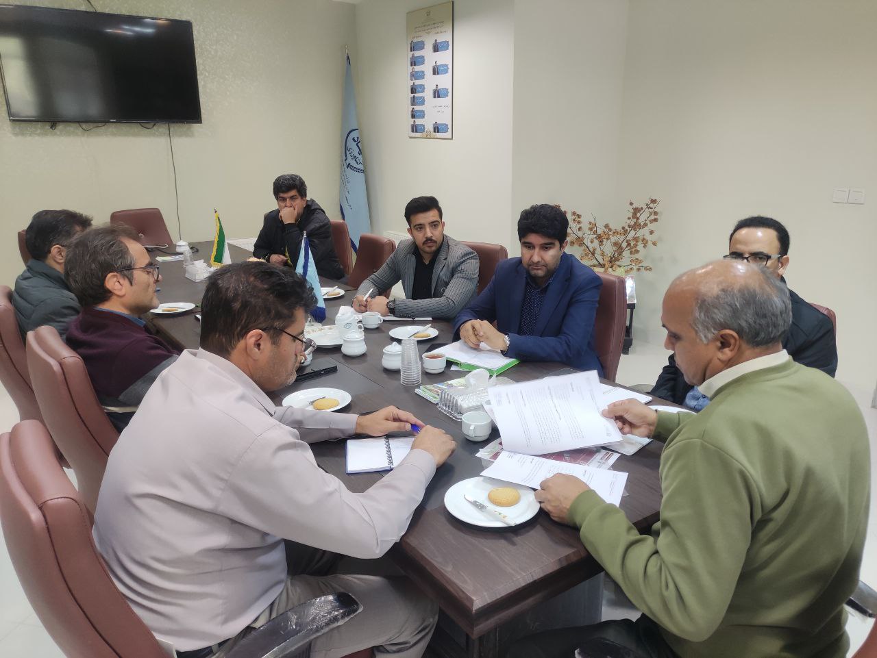 جلسه تیم اجرایی استارتاپ‌ویکند زرناب با رئیس مرکز تحقیقات و آموزش کشاورزی و منابع طبیعی استان