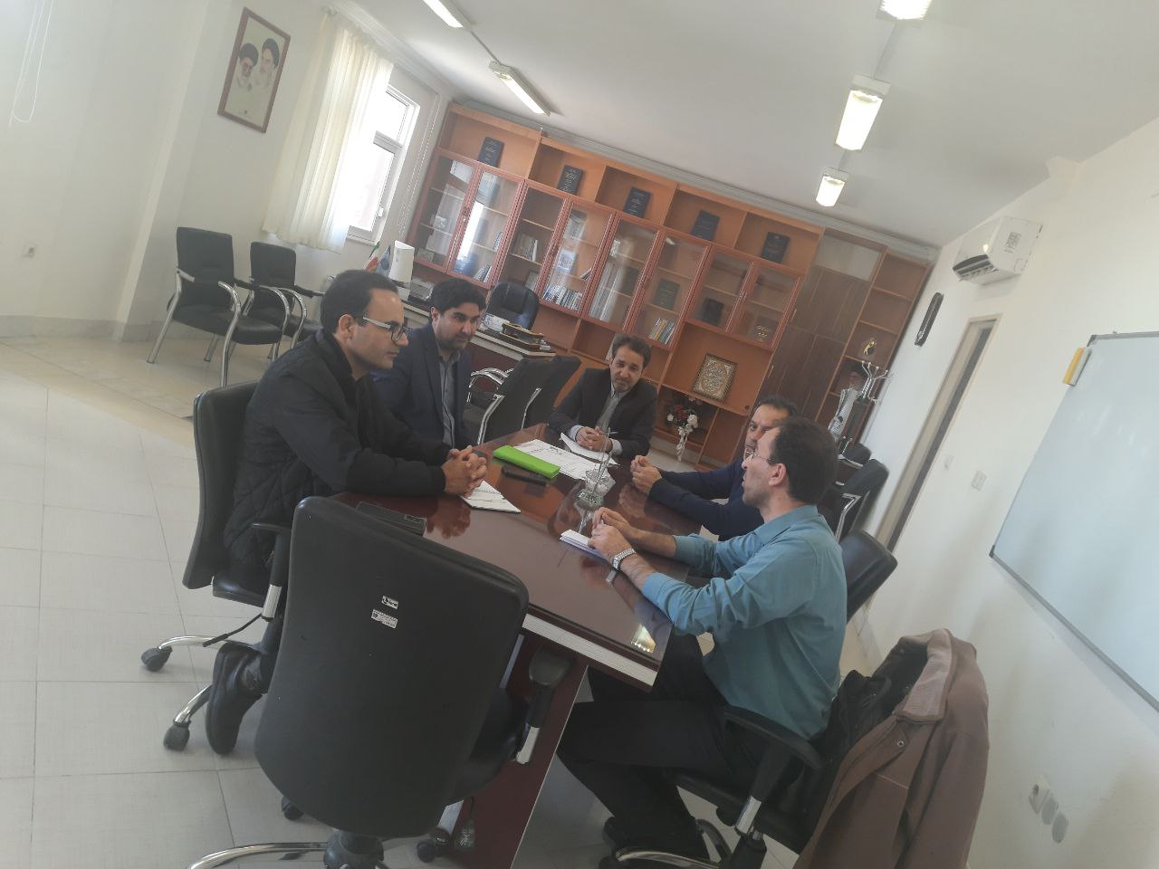 جلسه تیم اجرایی استارتاپ‌ویکند زرناب با معاونت اداره کل آموزش فنی و حرفه‌ای استان